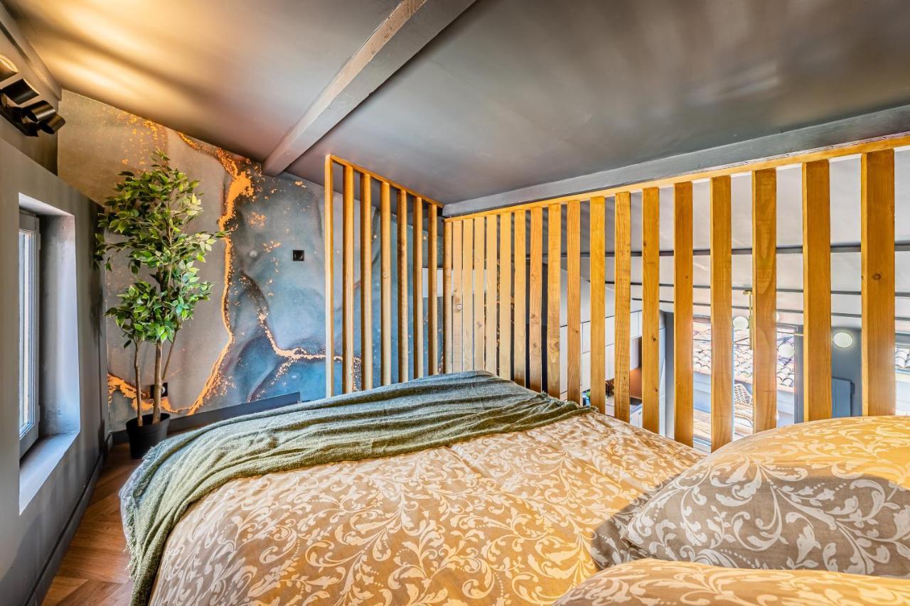 Loft En Ville - Duplex Terrasse Coeur Historique Avec Vue Degagee & Parking Souterrain Offert 拉西约塔 外观 照片