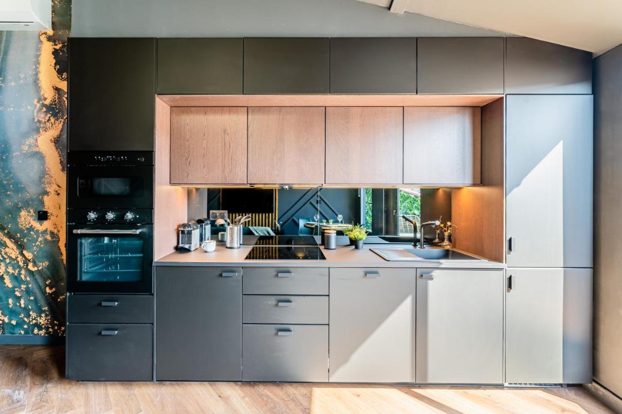 Loft En Ville - Duplex Terrasse Coeur Historique Avec Vue Degagee & Parking Souterrain Offert 拉西约塔 外观 照片