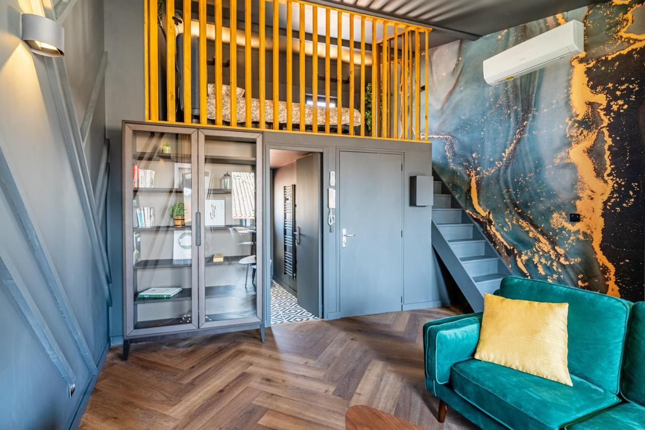 Loft En Ville - Duplex Terrasse Coeur Historique Avec Vue Degagee & Parking Souterrain Offert 拉西约塔 外观 照片
